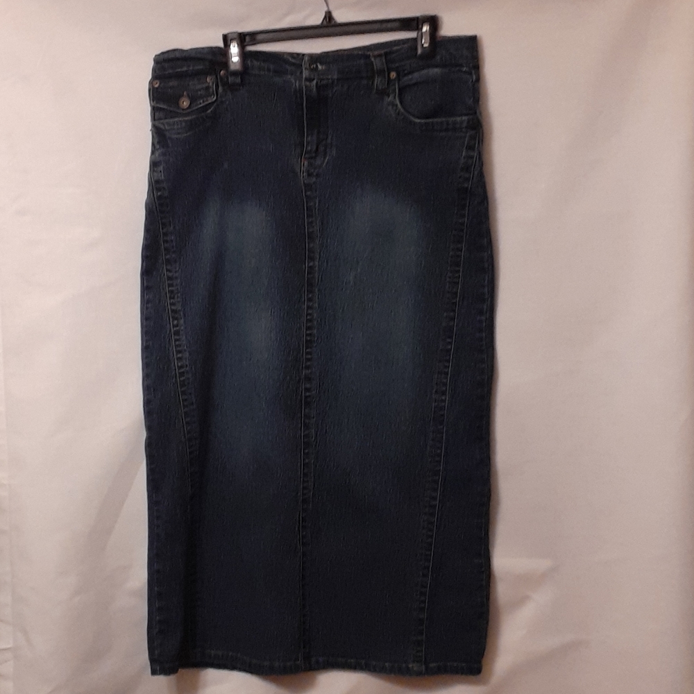 Star Wear Jean Skirt